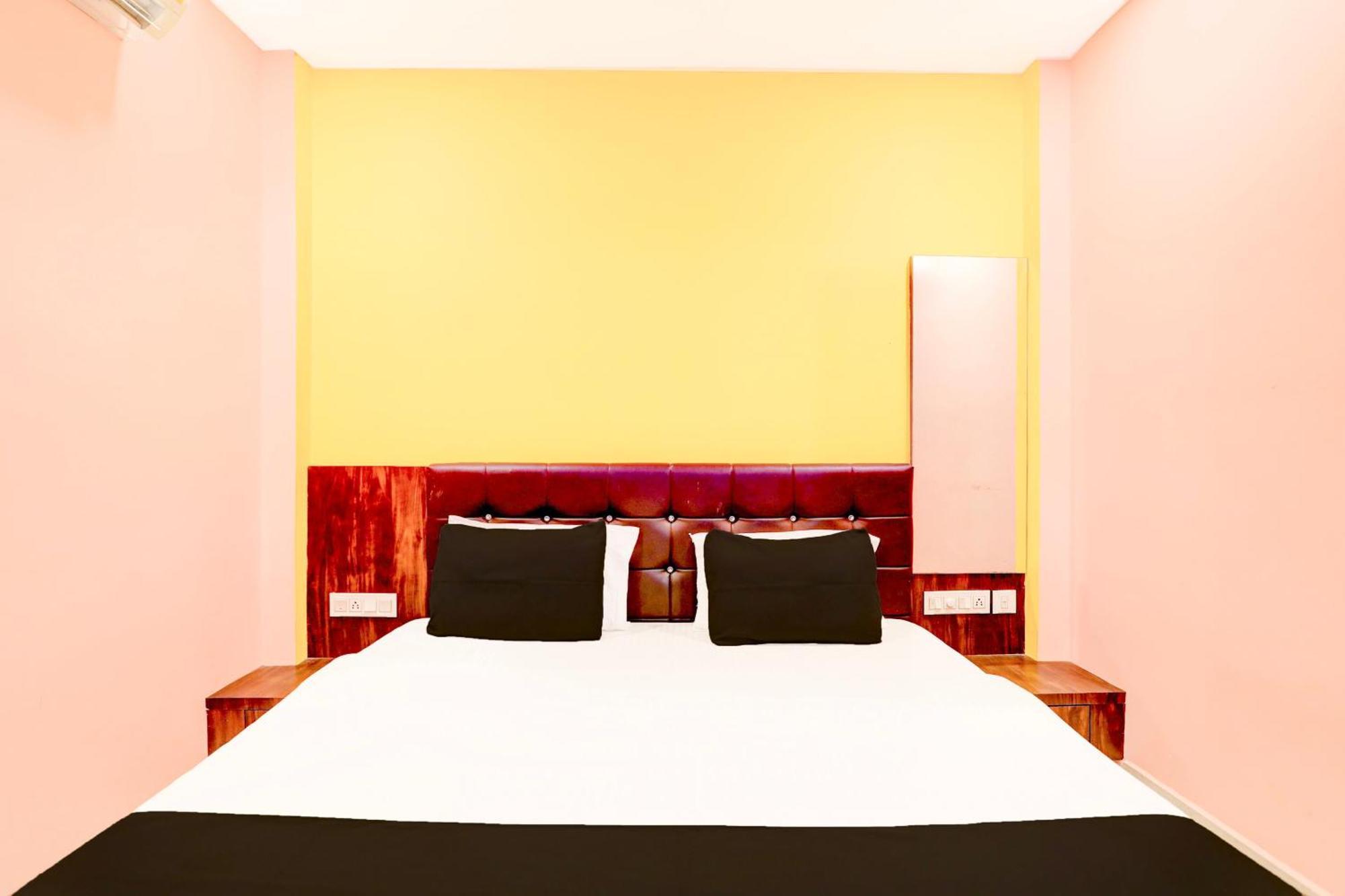 Hotel O Jagdish Palace Puri Luaran gambar