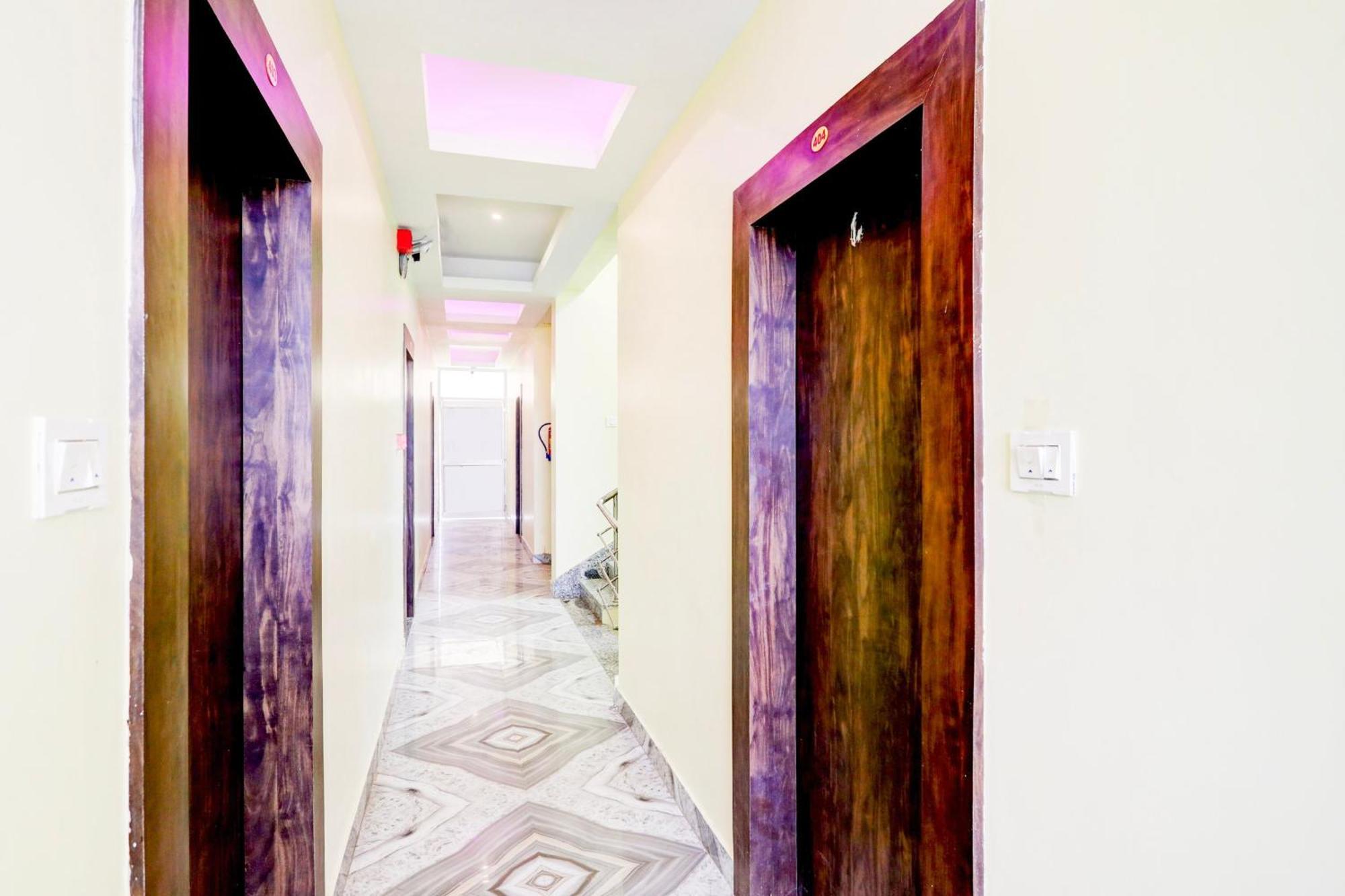 Hotel O Jagdish Palace Puri Luaran gambar